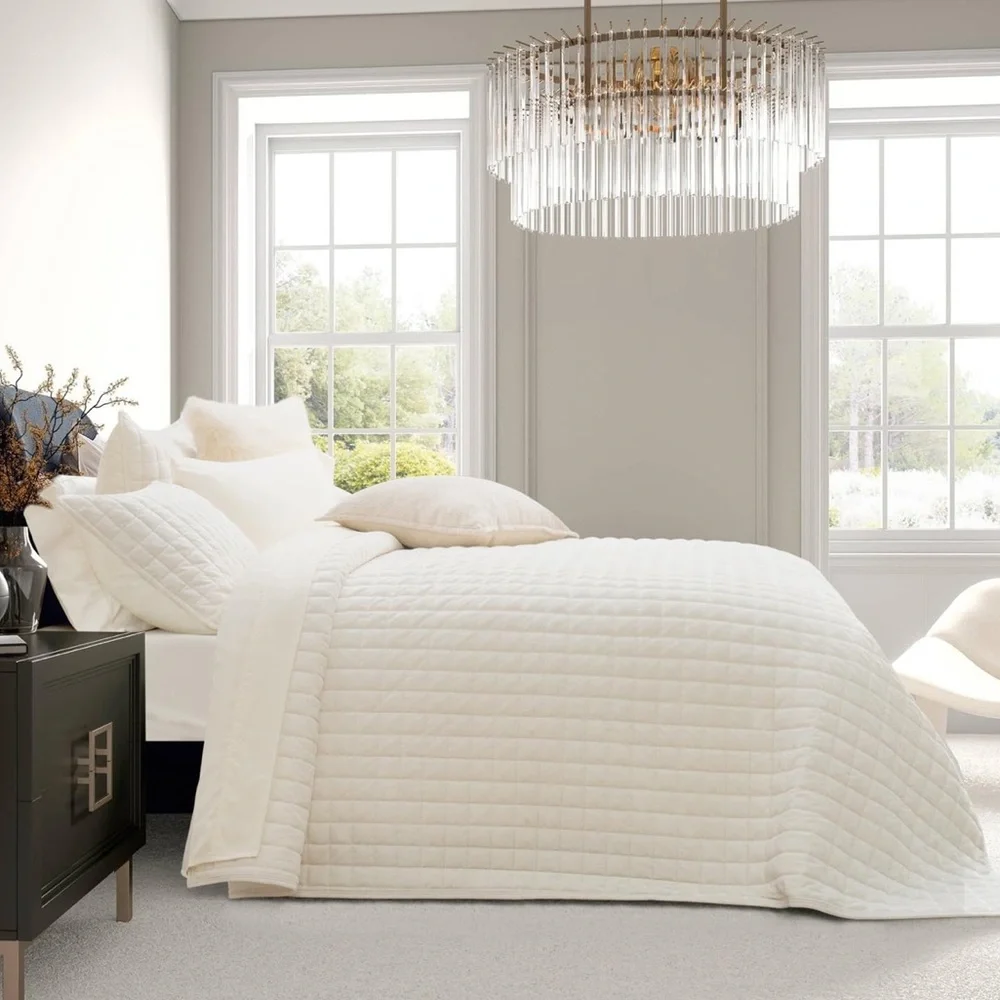 🆕 PB Style Cream Velvet Quilt Set White Luxury Coverlet Queen Down Alternative